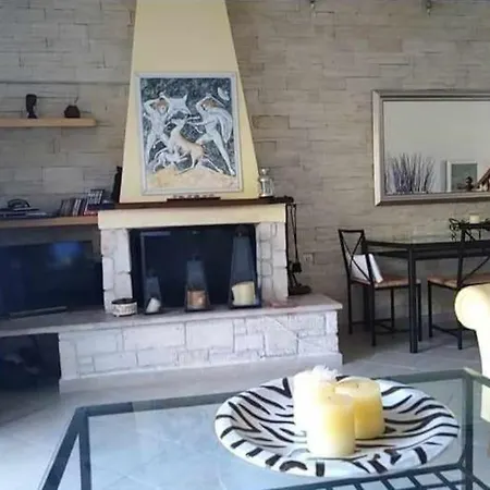 Spacious 3 Bed House With Sea View 펜션