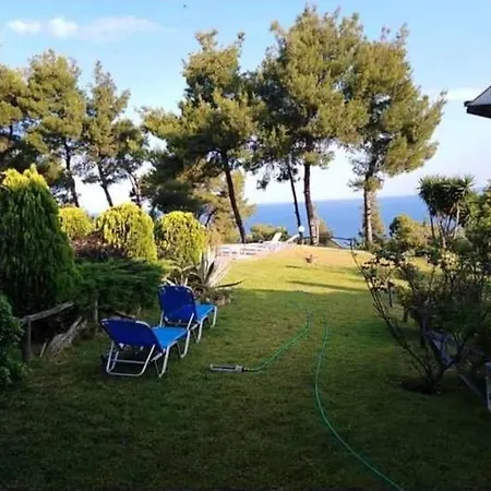 Spacious 3 Bed House With Sea View 펜션 *