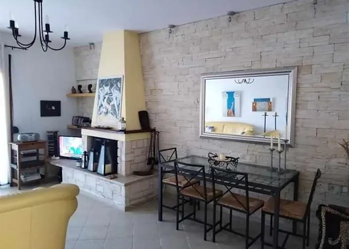 펜션 Spacious 3 Bed House With Sea View