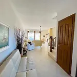 Casa vacanze Spacious 3 Bed House With Sea View *