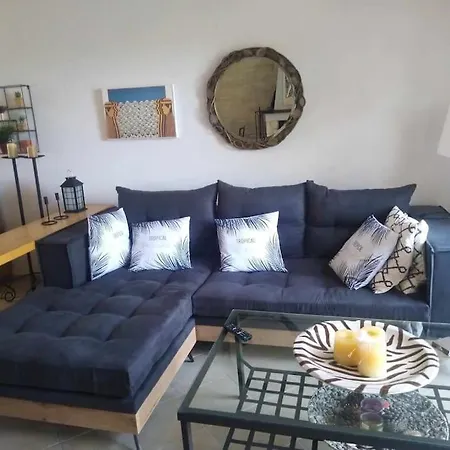 בית נופש Luxury 3 Bed House With Sea View